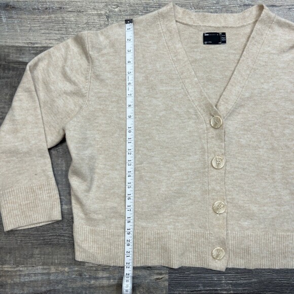 ASOS Design Curve V Neck Fluffy Button Down Soft Cardigan Size 14 - Picture 8 of 11